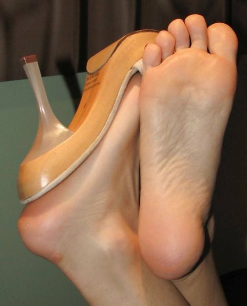 sexy-feet:  Sexy Feet adult photos