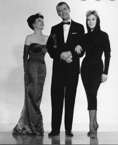 Janice Rule, James Stewart, Kim Novak and Pyewacket, “Bell, Book and Candle” (Richard Quine, 1958).