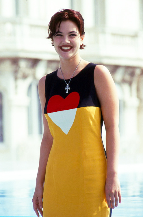 mabellonghetti:Drew Barrymore at the 1992 Cannes Film Festival