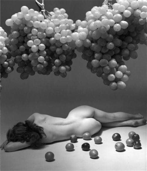 palomamia:  Andre de Dienes  nude 1954