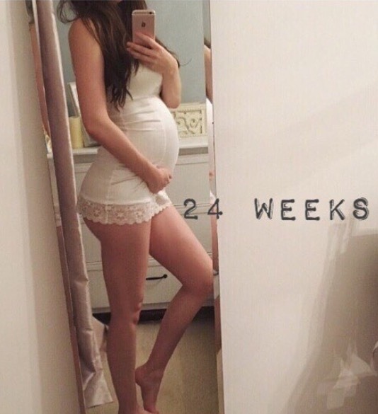 obgyn-ville:  Her beautiful growing pregnancy.     (repost images to save under new