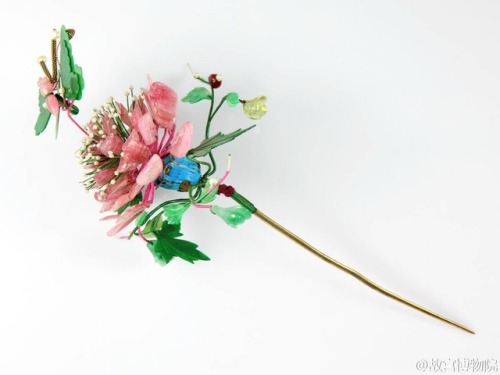 dressesofchina:Qing-dynasty flower hairpins from the Forbidden Palace