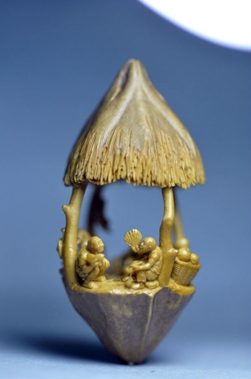 changan-moon: chinese cultural heritage | microscopic carvings on nut shell via 中国设计品牌中心