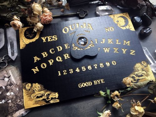 haunted-cosmos: sosuperawesome: Ouija Boards / Altar Pentacles / Wheel of the Year Pandora Witch Sho