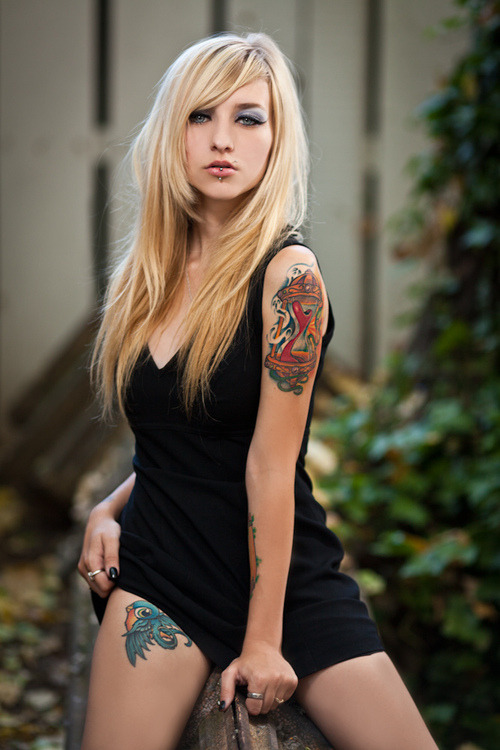 girlstattoosraves:  http://girlstattoosraves.tumblr.com/
