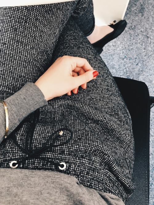 ablogwithaview: poethica: ablogwithaview: Today: comfy autumn wear, pumpkin spice, and Indigenous wo