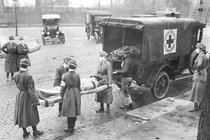 “In 1918 Flu Pandemic, Timing Was a Killer” by CARL ZIMMER via NYT / Eethg. Corps. Inc. Science http://nyti.ms/1khA4H1 April 30, 2014 at 4:00AM The New York Times Science