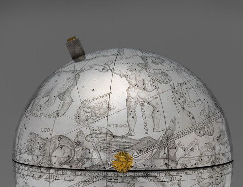 design-is-fine:Gerhard Emmoser, Celestial globe with clockwork, 1579. Partially gilded silver, gilde