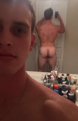 exposedsnapboys:  A couple quick requested