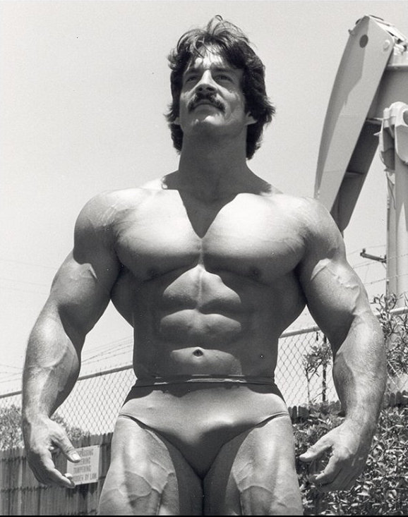 pillage-coolies-and-blunts:  MIKE MENTZER &amp; RAY MENTZER (R.I.P.) WHEN I WAS
