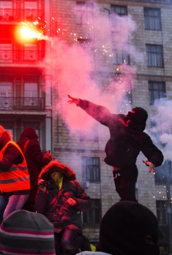 fnhfal:  Kiev Revolution 