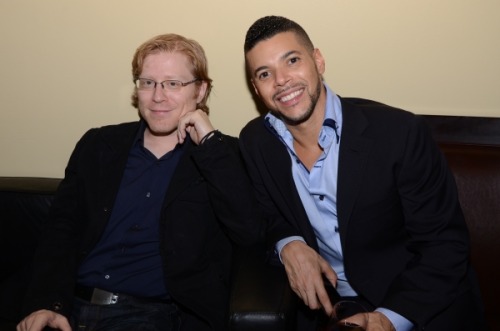 robnorthstar:Couple gay du jour:Gay couple of the day:Hugh Culber / Paul Stamets