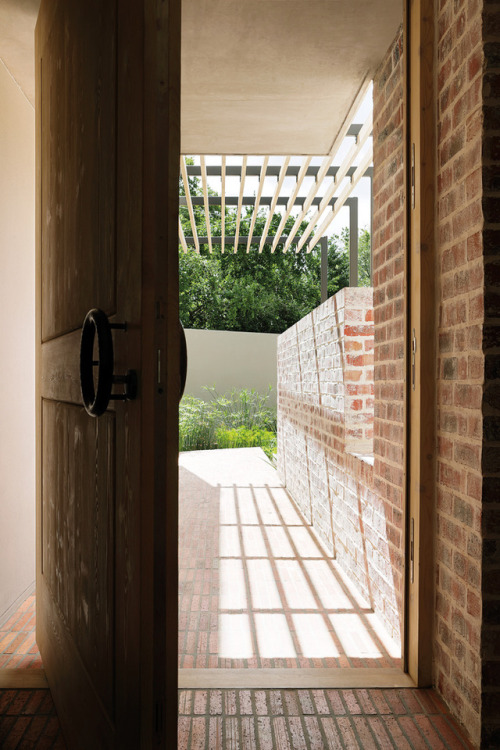 remodelproj:Different way to support overhead trellis at a Residential Entry