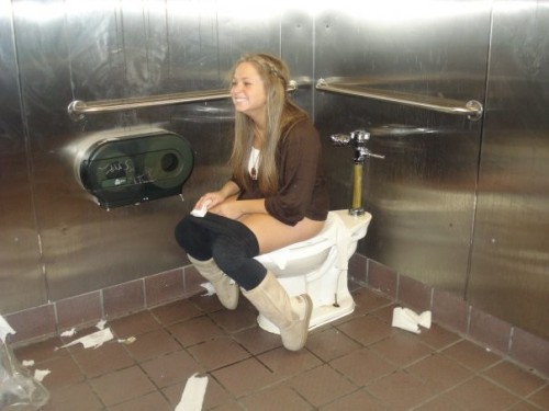 TOILET PEE