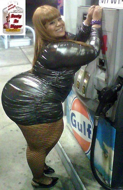 iluvbbwass:  Gassed up!!!!! Bbw style