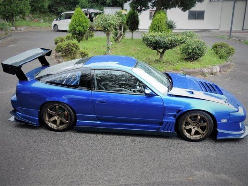 https://backcar.tumblr.com/post/175885366367