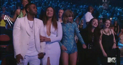knutyy:  Trending GIF dancing, taylor swift, awkward, vmas, vmas 2014 http://ift.tt/1t9IGsV