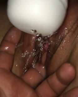 jayceetexaslovers:  The wand had her squirting