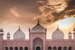 i-just-got-a-dollar-and-a-dream:  Probably the best part of my holiday: The Badshahi Mosque. It is a beautiful piece of structure. You really feel something when you roam around it. Every bit of detail on this mosque has been built magnificently. Taken