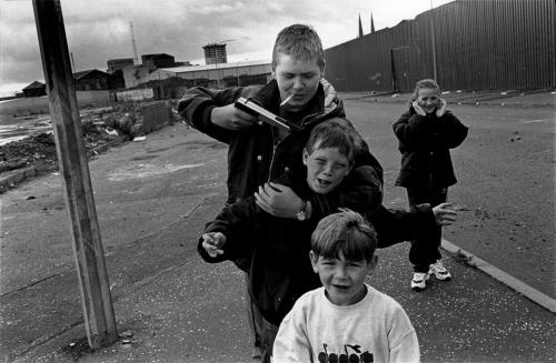 oglaighnaheireann: Irish youths in the north of Ireland 1980s  Jóvenes irlandeses en el norte