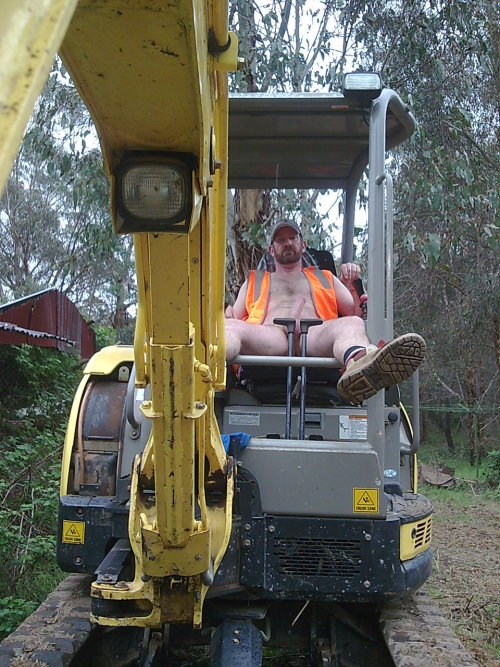 rodrocket84:He can cum clear my block any day Love this - hot guy who takes chances&hellip;