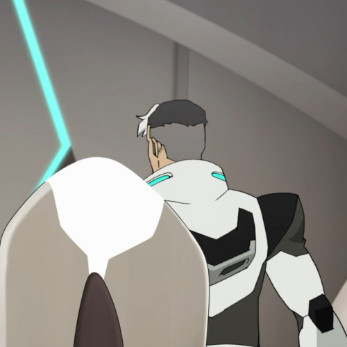 bloofyboy:The Shiro Swerve™