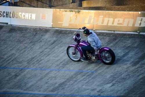 caixabox fast bikes and girls