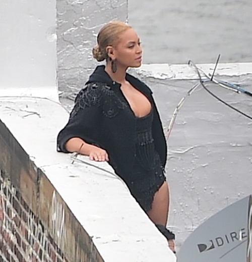 celebritiesofcolor:  Beyonce at a photo shoot for Givenchy