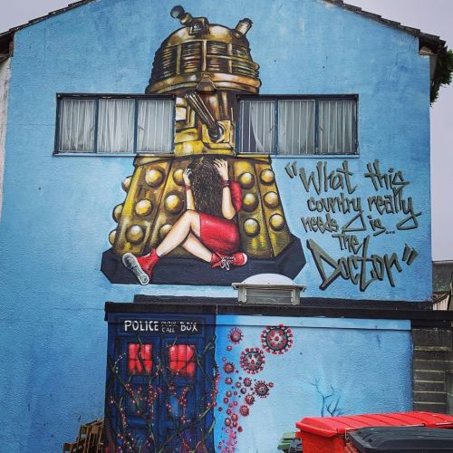 Whoever the whovian street artist in Brixham is, I love you! #brixham #mural #streetart #doctorwho #