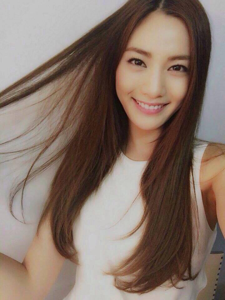  Nana shooting a commercial(?) in Tokyo 