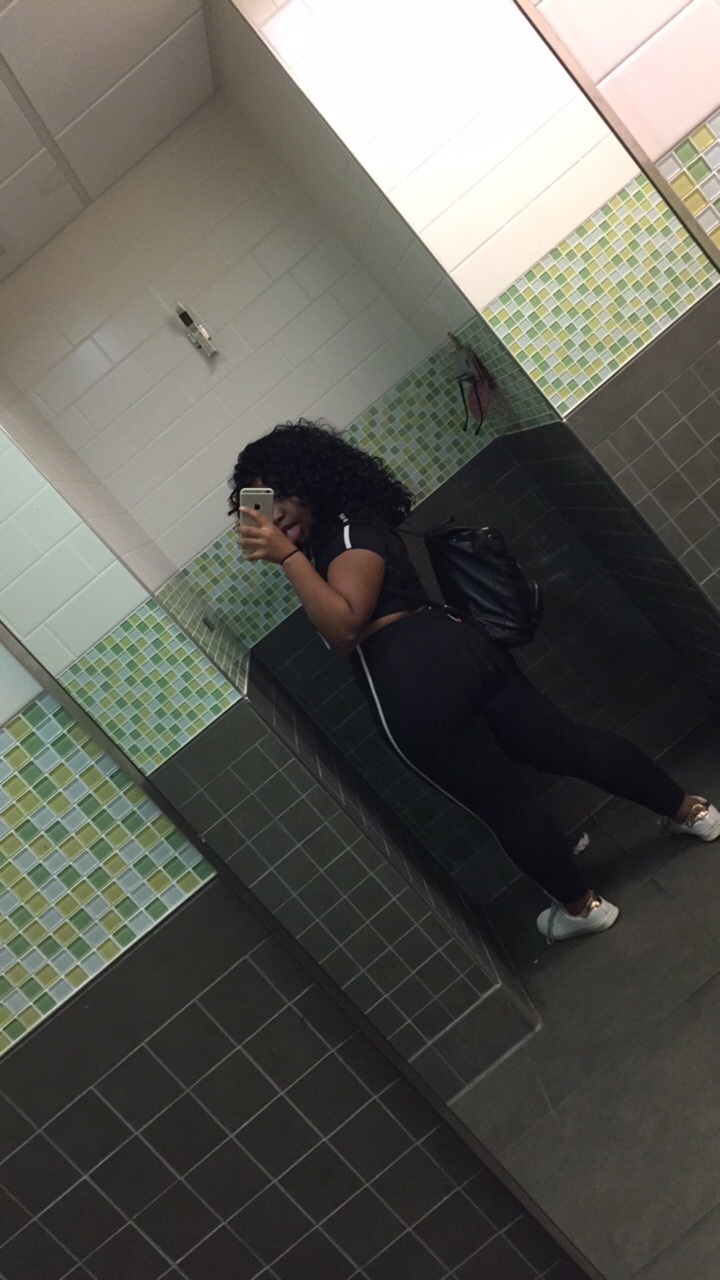 goldenpoc:  Ft my favorite mirror 