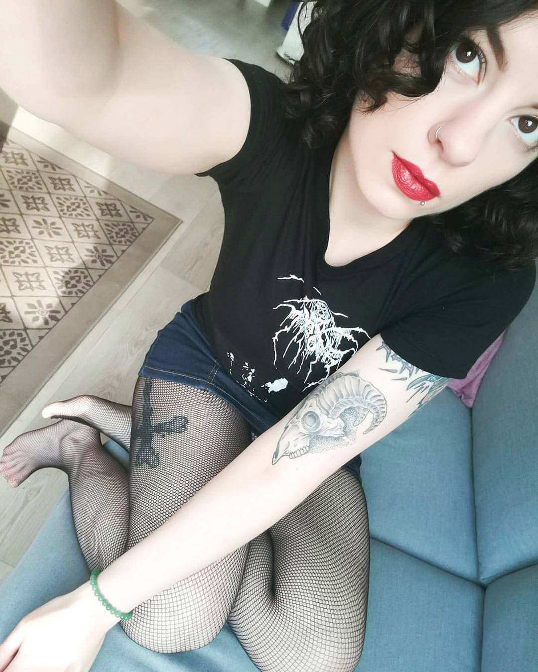 xxeddiekreepxx:  Happy Monday, everyone! I hope you all had a great weekend and may