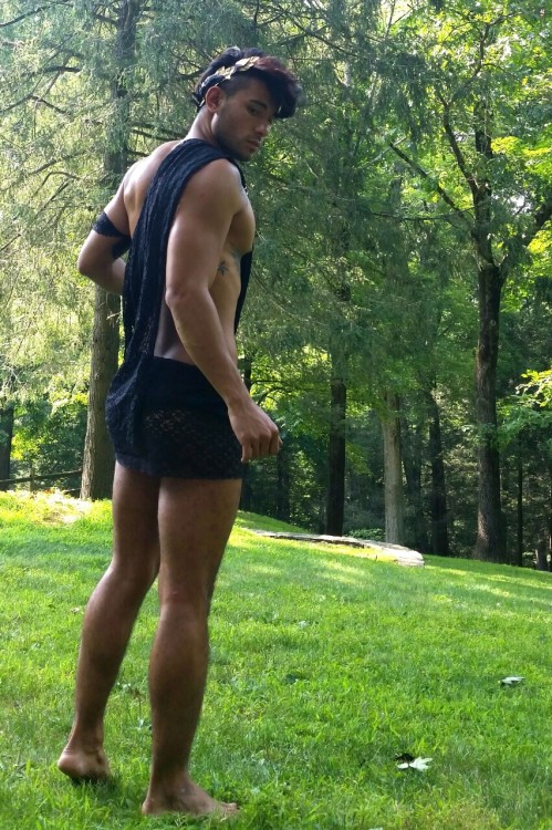 somecallme-roman:  Greetings Himeros