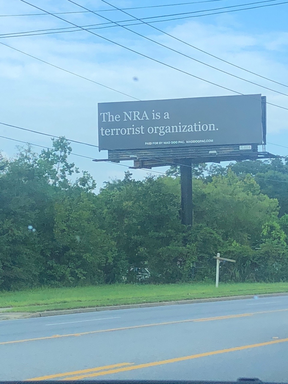 la-mujerfuerte:  yinx1:   la-mujerfuerte:  seen in west florida  Florida? I find
