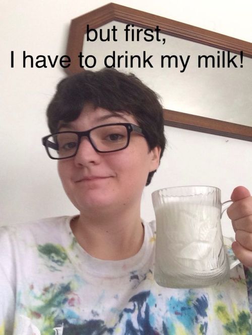 goldenheartedrose: danialexis: psilentasincjelli: Allistic Jeff drank a milk and now he has the auti