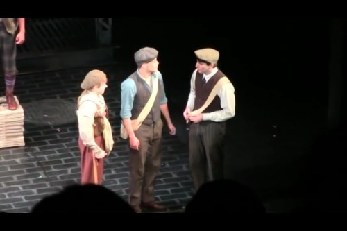 crutchiee:A bunch of randoms scenes from my Newsies bootleg-watching experience.