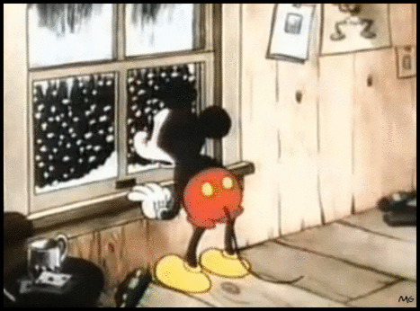 mothgirlwings:  Mickey rescues Minnie Mouse from a blizzard in “The Klondike Kid” (1932)