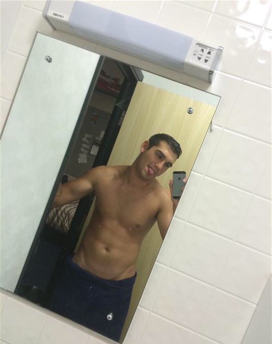exclusivekiks:  *EXCLUSIVE* Army guy from the UK 🔥💋🔥💋💋💋🔥💋💋💋🔥🔥🔥💋🔥🔥