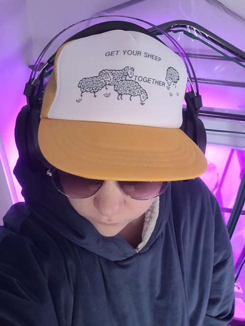 shiftythrifting:  sadly I haven’t been thrifting in ages but today I found my favourite thrifted hat under my bed