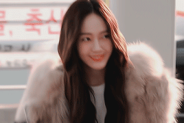 taesyeon: jessica smiling/laughing [for anon] 1, 2, 3