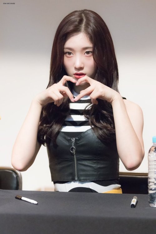 ChaeYeon (DIA) - Jung-gu Fansign Event Pics