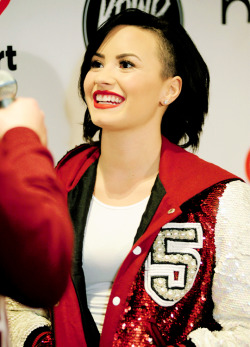 dlovato-news:  Demi Lovato at 101.3 KDWB’s