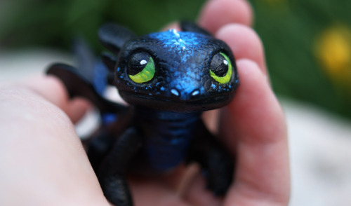 k8thescout:sakibatch:cerviceps:I also found this $5 toothless figurine at target and it was already 