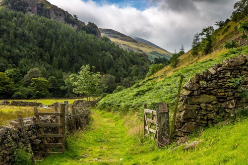 pagewoman:St John’s in the Vale, Lake District, Cumbria, Englandby Andrew Locking
