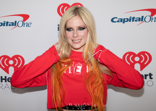 picsforkatherine:Avril Lavigne at iHeartRadio ALTer EGO 