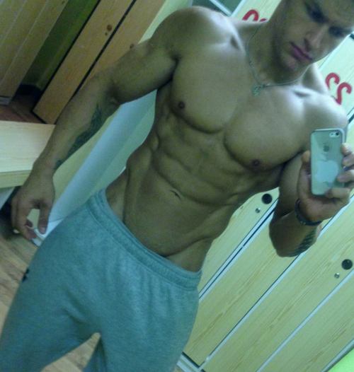 fraternityrow:  another reason I love locker rooms…. 