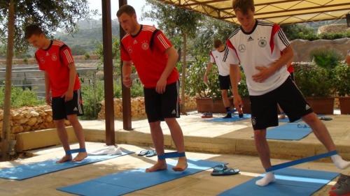 hotboysandwhitesocks:  maleathletessocks:  Football. Germany U17 NT.  Hot young german jock boys in white socks and gym shorts. This can make me cum for hours. 