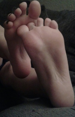 leiasfeet:  Here are some old pics