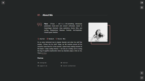 22mm:Flake — a responsive custom about me-page.preview | download code (GitHub)A simple custom page 