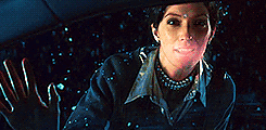 adaptinghoul:“For your safety, please avoid contact with close family members and restrain from the 